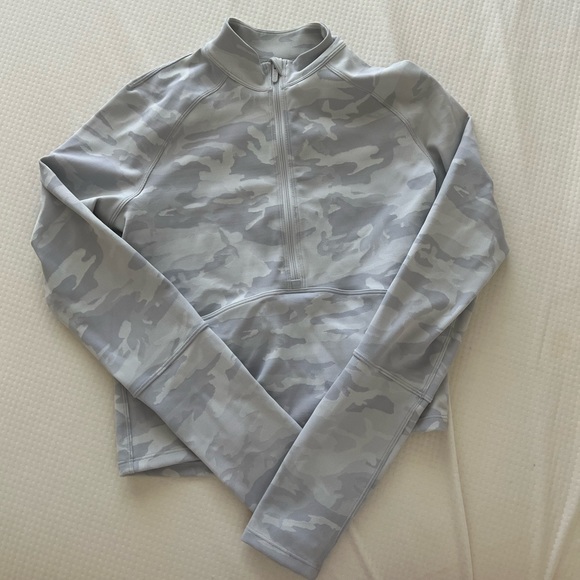 Lululemon white camo quarter zip - Picture 4 of 5
